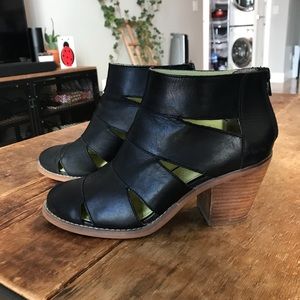 Seychelles Black Leather Cutout Booties